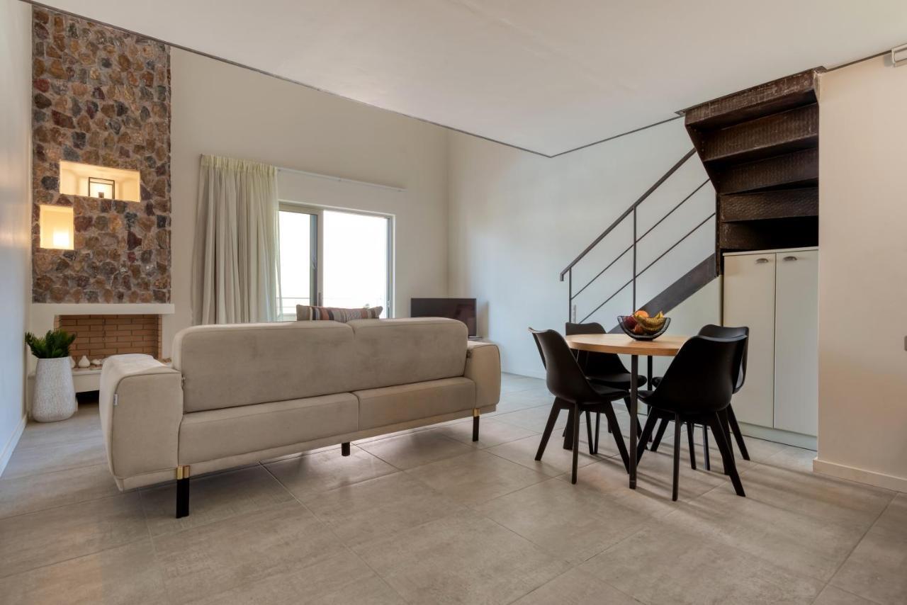 Saronis Suites Saronida Екстериор снимка