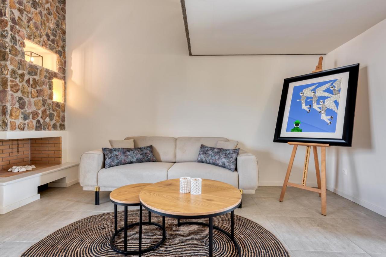 Saronis Suites Saronida Екстериор снимка
