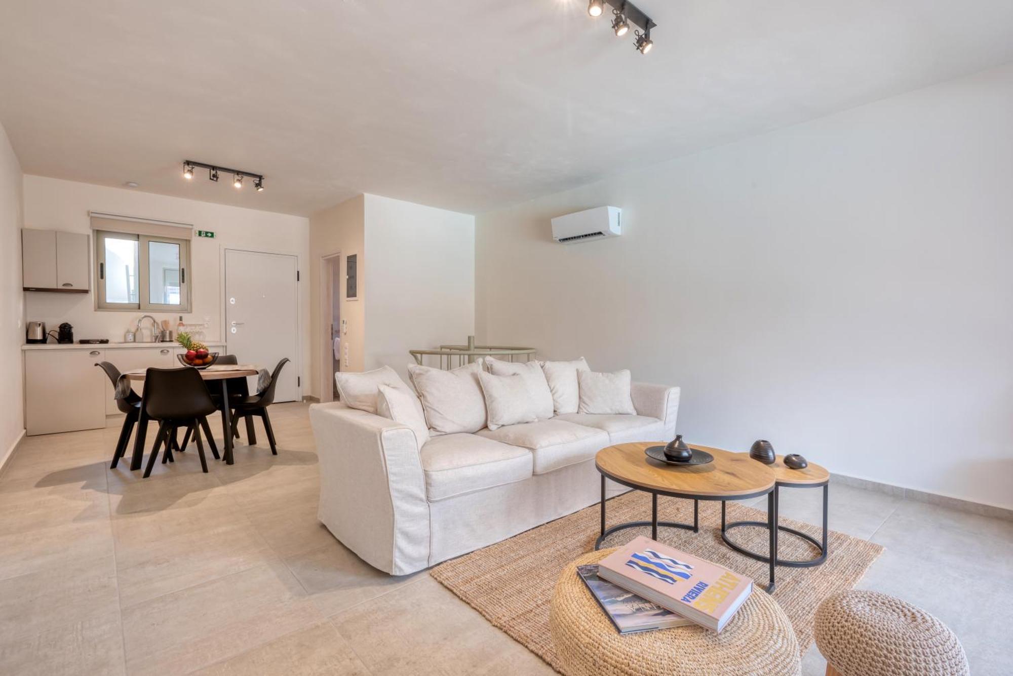 Saronis Suites Saronida Екстериор снимка