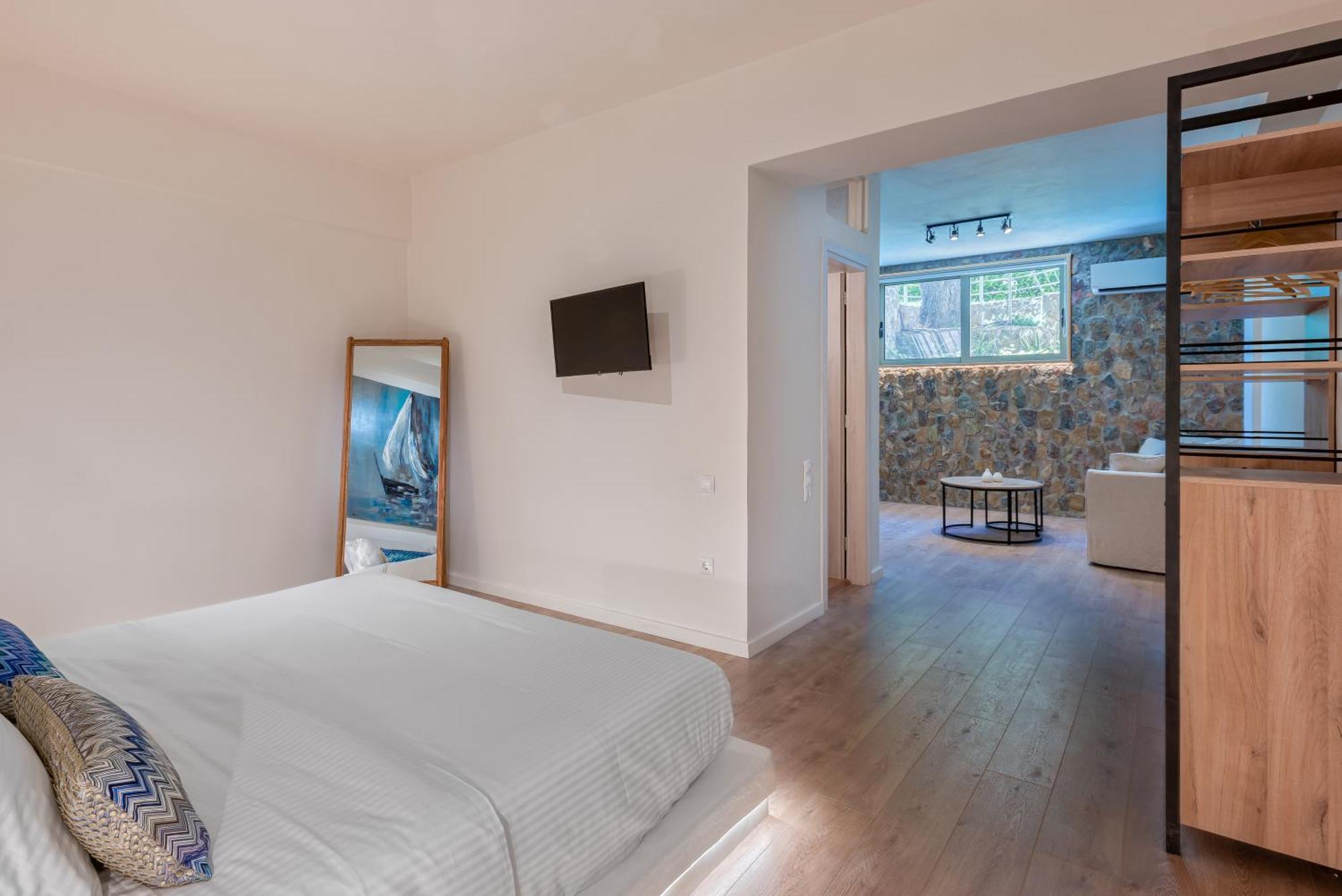 Saronis Suites Saronida Екстериор снимка