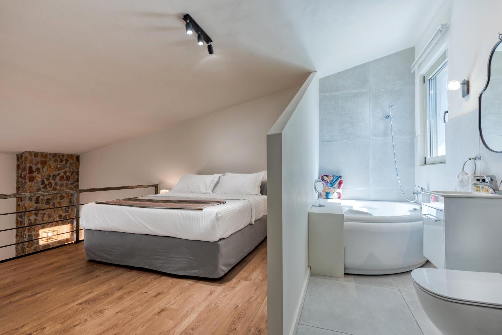 Saronis Suites Saronida Екстериор снимка