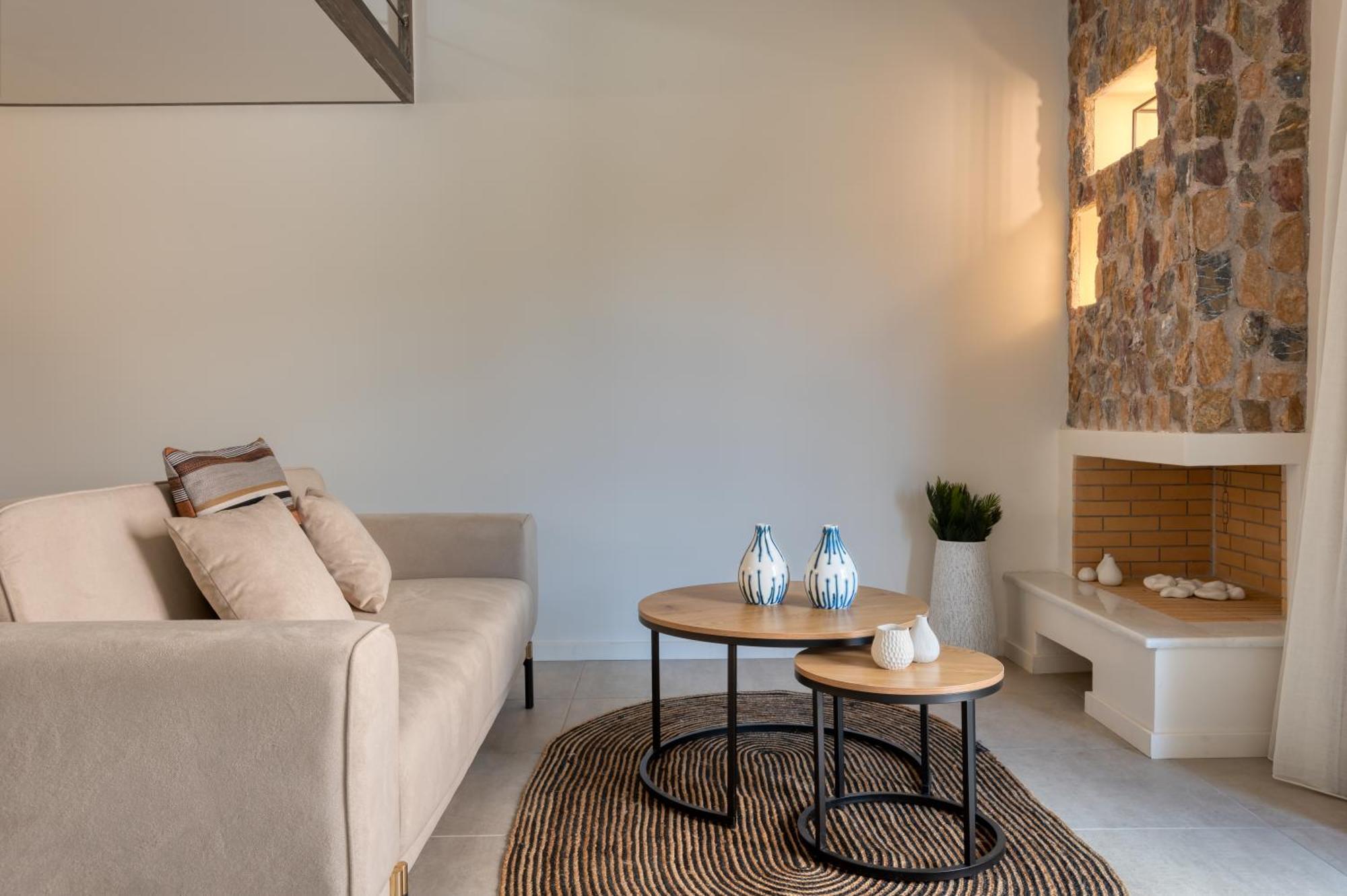Saronis Suites Saronida Екстериор снимка