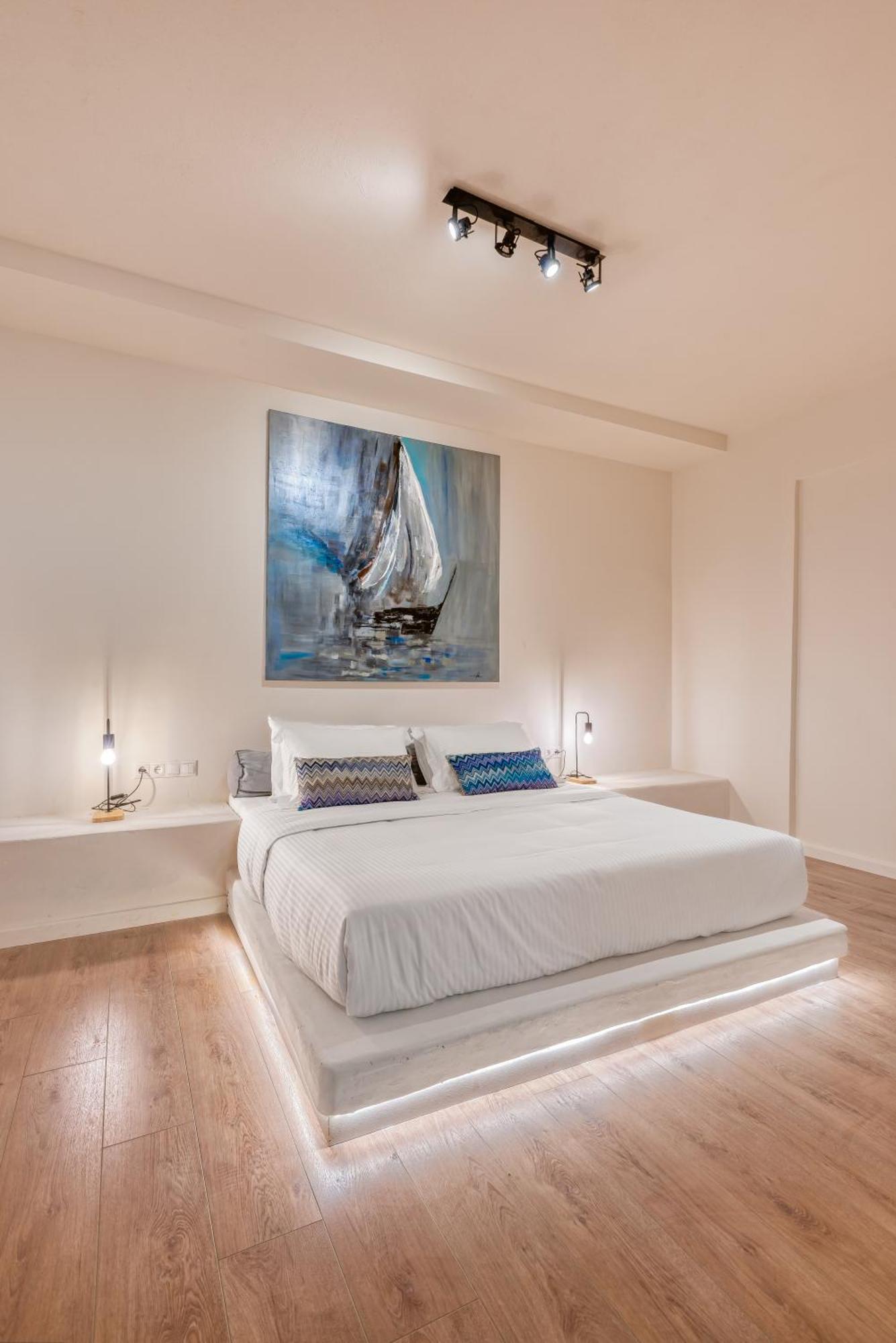 Saronis Suites Saronida Екстериор снимка