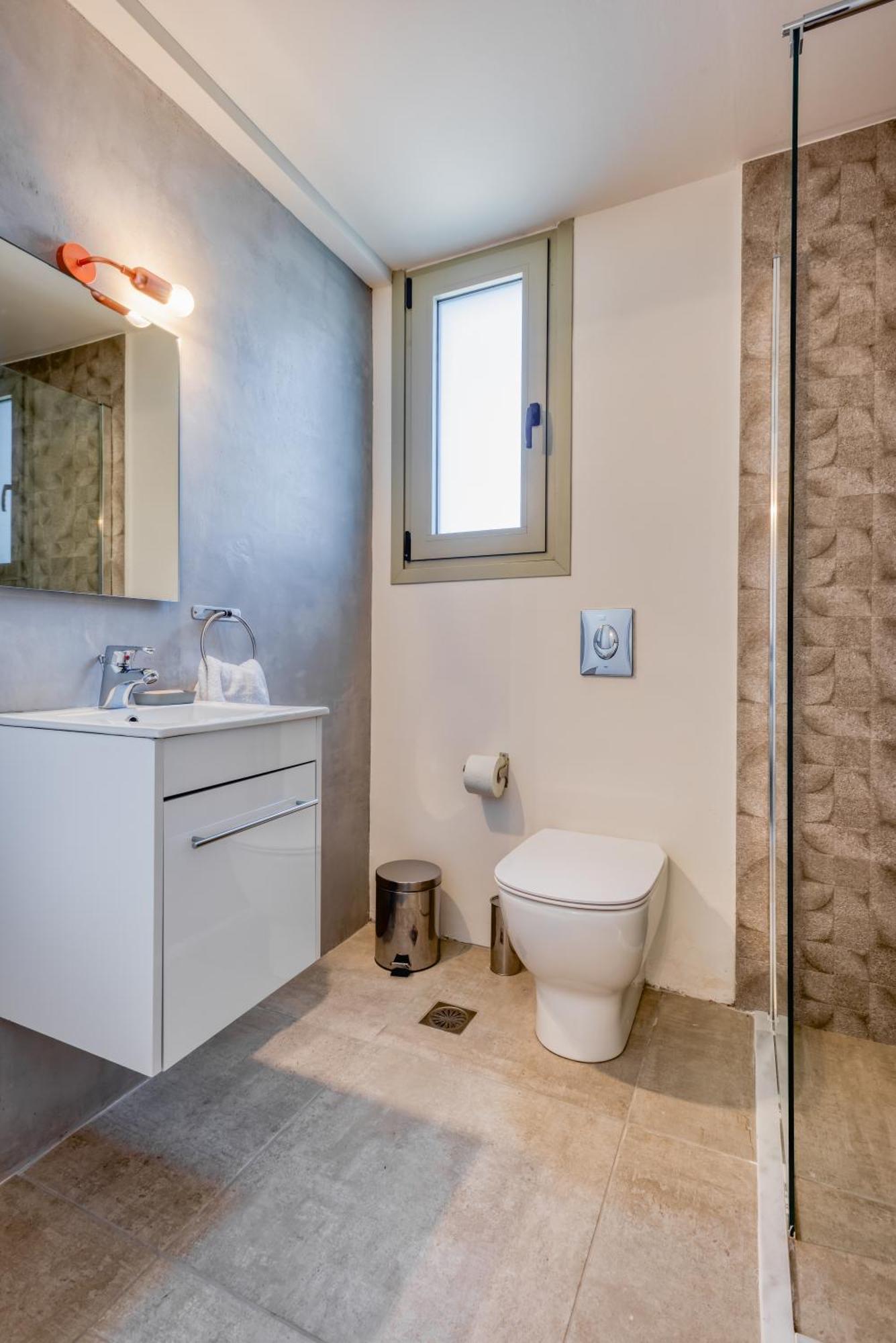 Saronis Suites Saronida Стая снимка